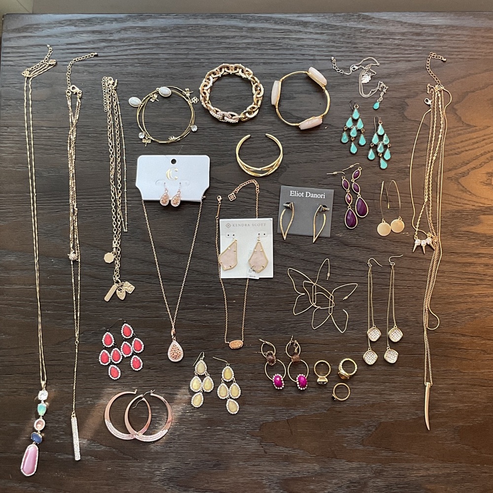 Elegant Gold and Silver Jewelry Set